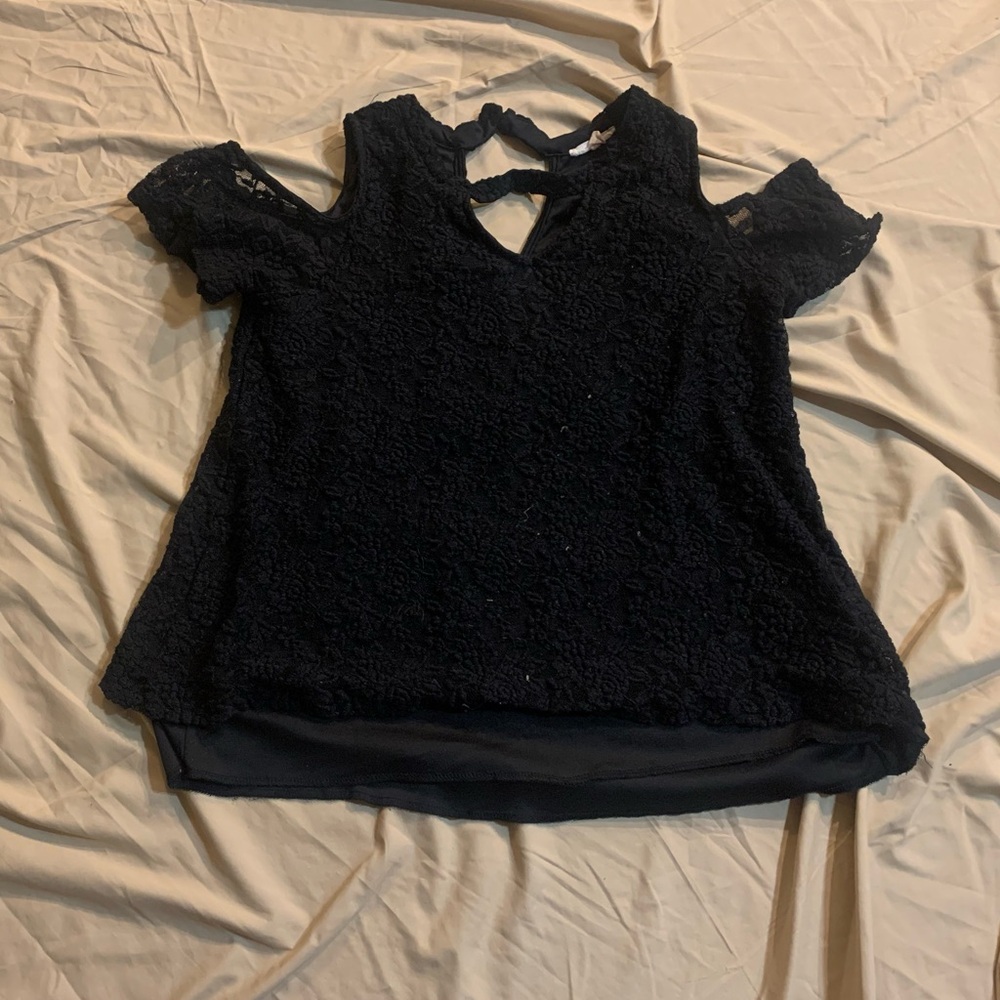 Maurice’s Floral Lace Cold Shoulder Top